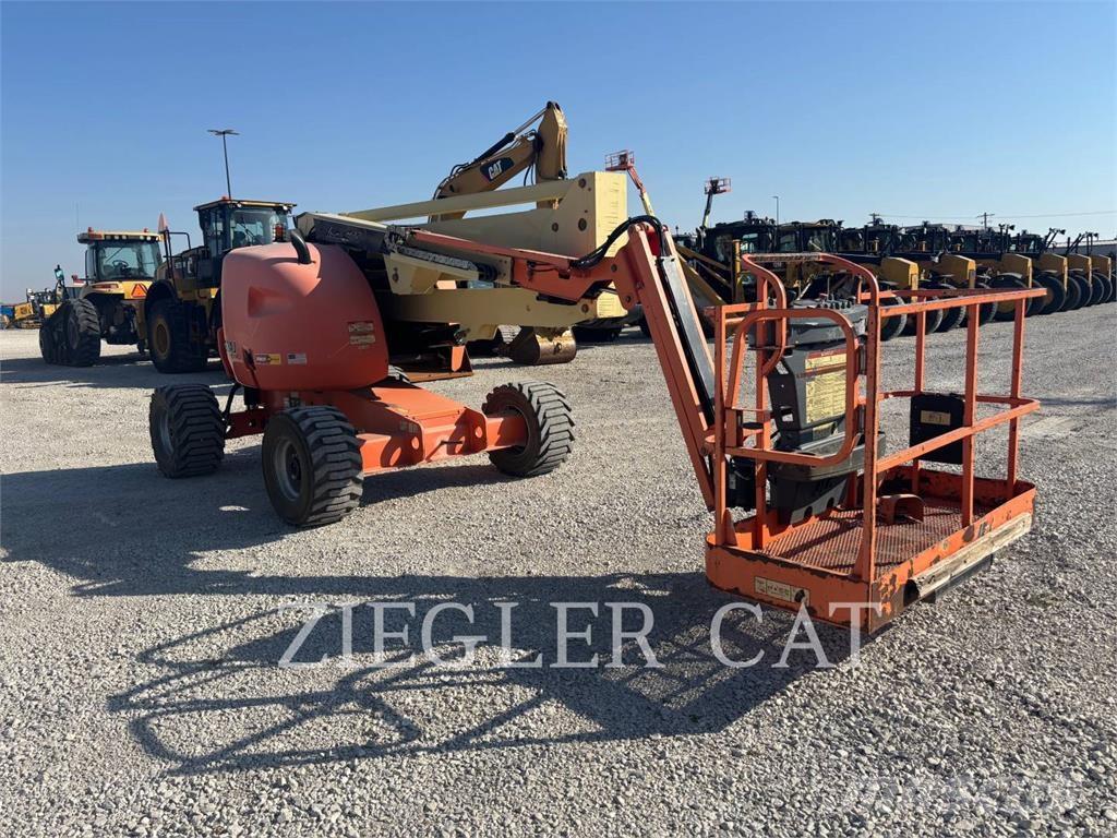 JLG 450AJ Körüklü personel platformları