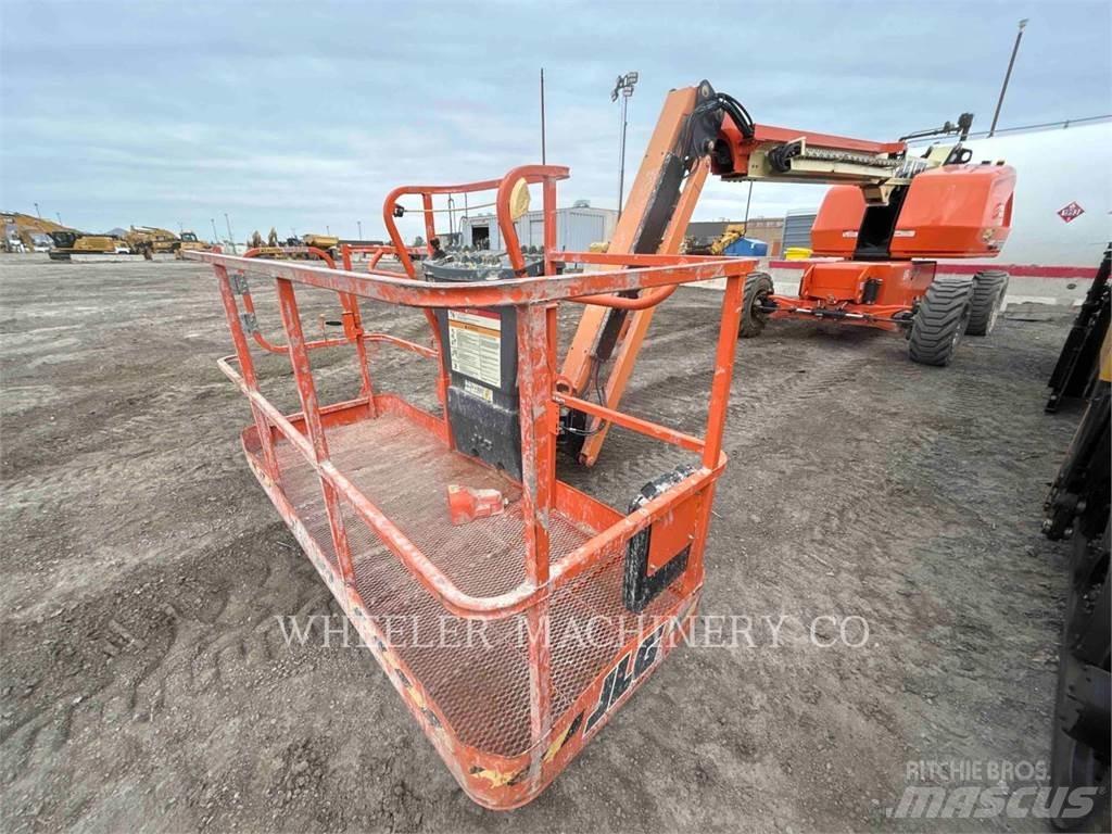 JLG 460SJ Körüklü personel platformları