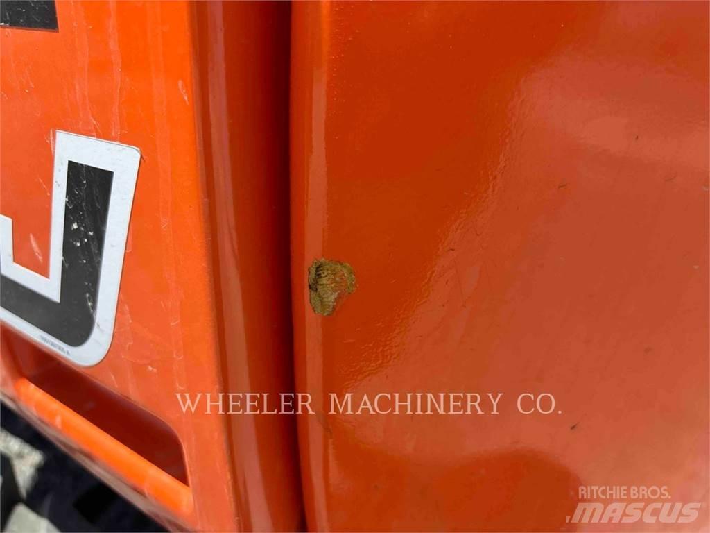 JLG 460SJ Körüklü personel platformları
