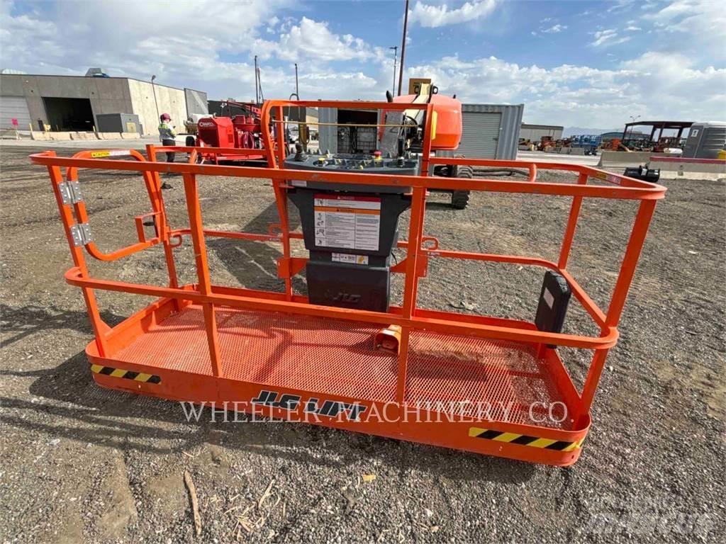 JLG 460SJ Körüklü personel platformları