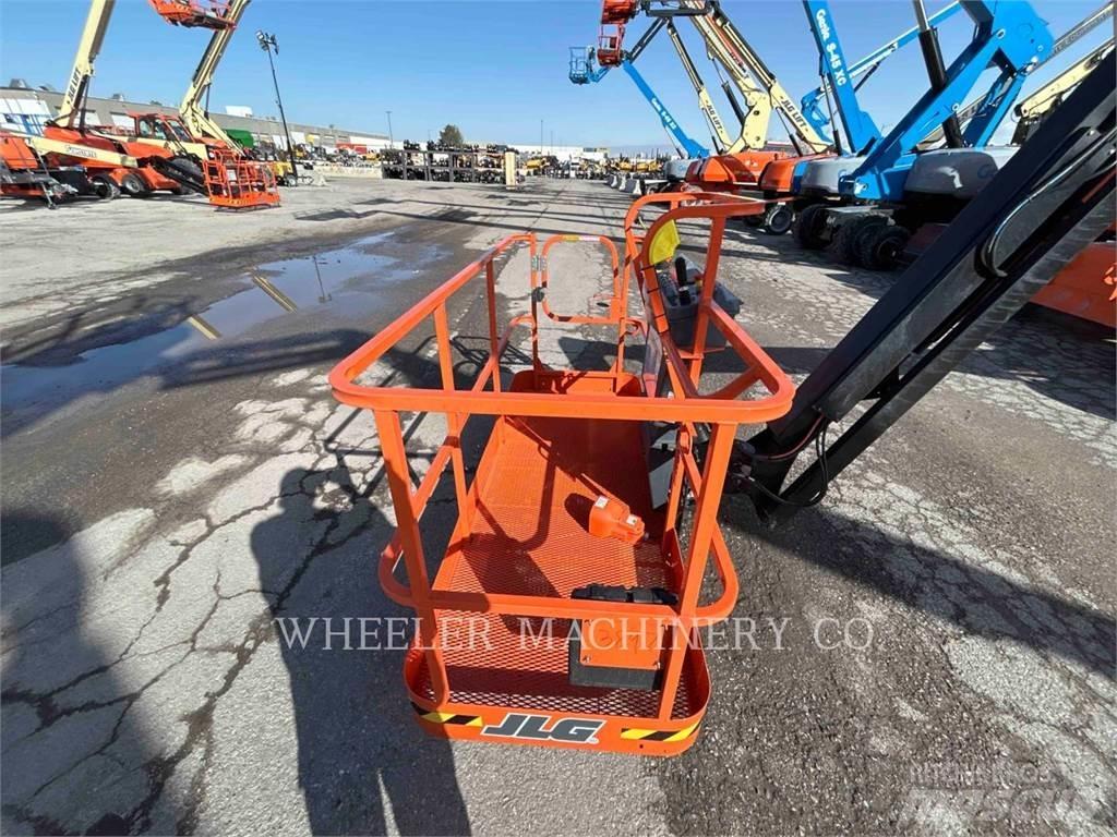 JLG 460SJ SP Körüklü personel platformları
