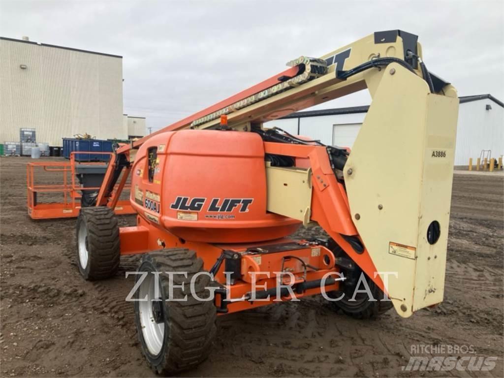 JLG 600AJ Körüklü personel platformları