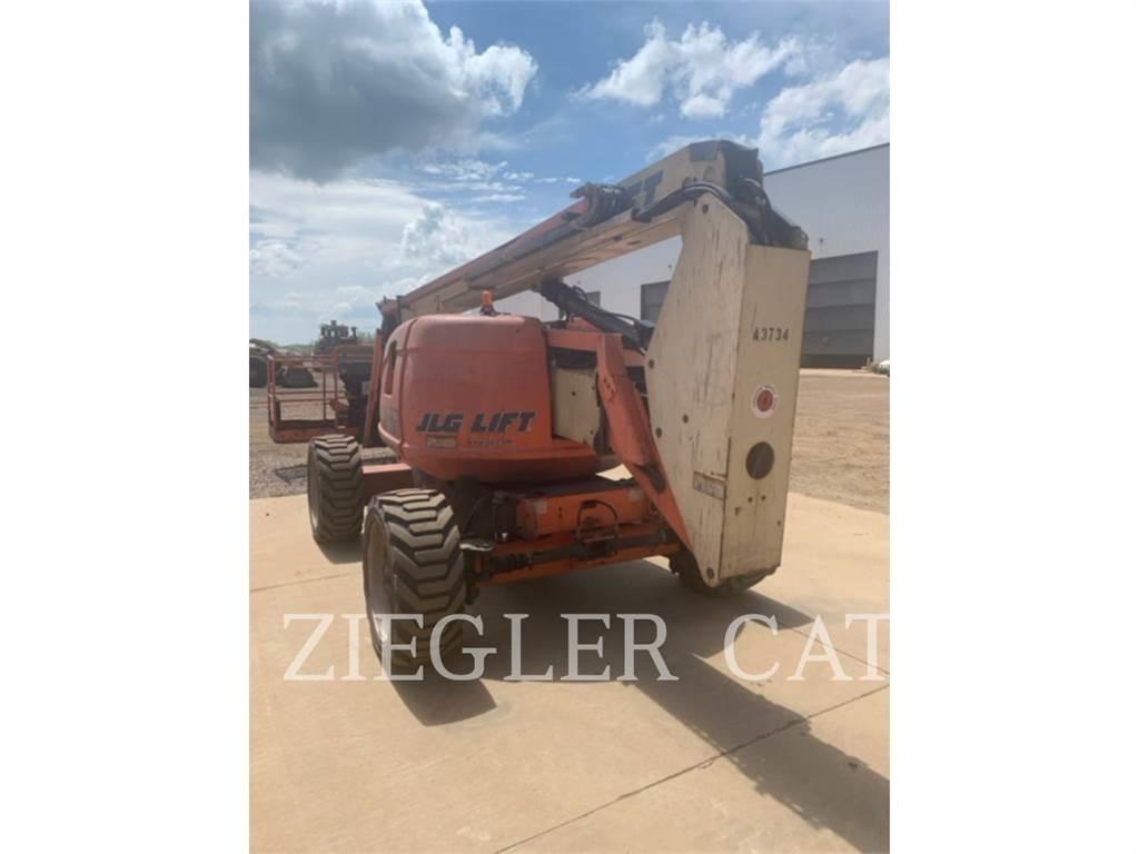 JLG 600AJ Körüklü personel platformları