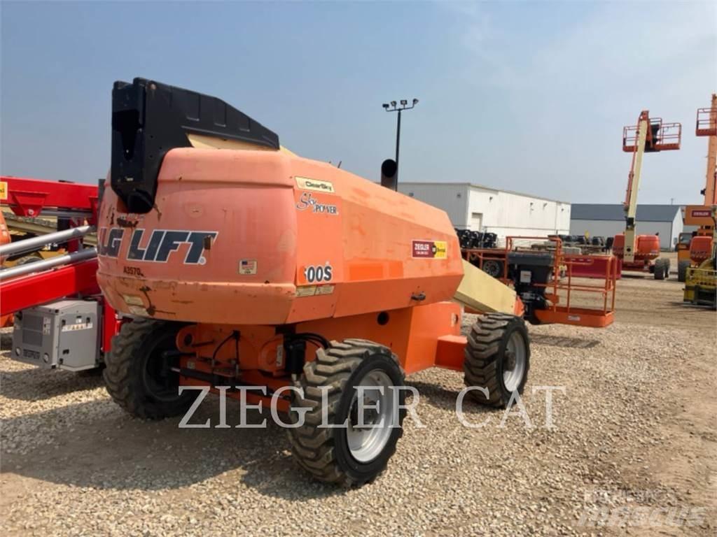 JLG 600S Körüklü personel platformları