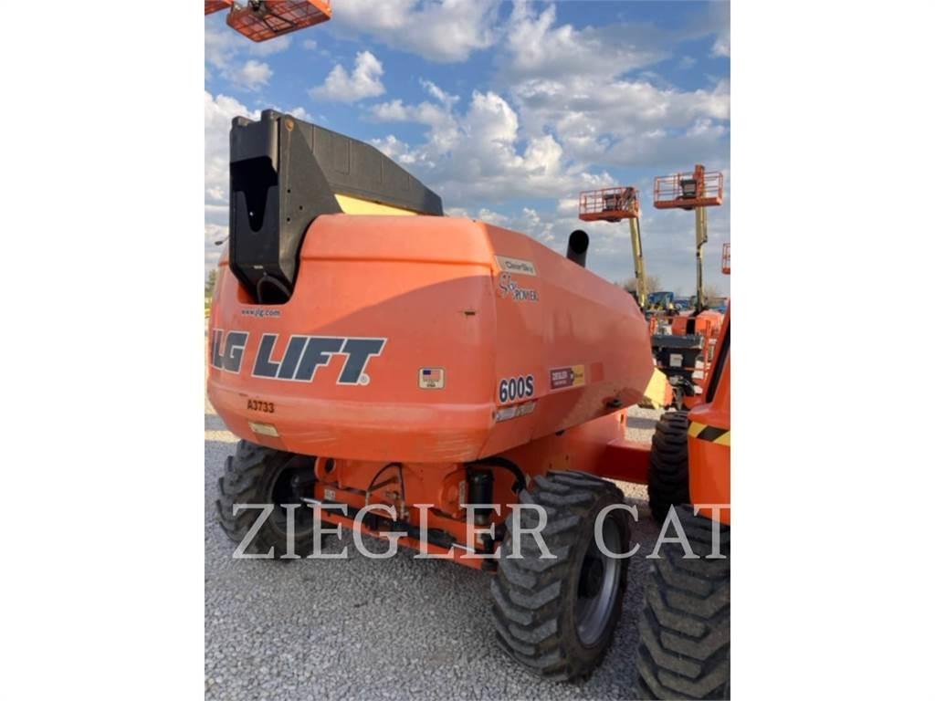 JLG 600S Körüklü personel platformları