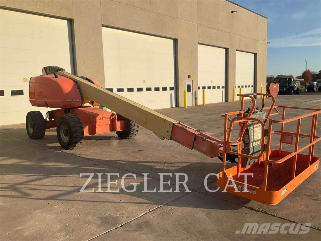 JLG 600S Körüklü personel platformları