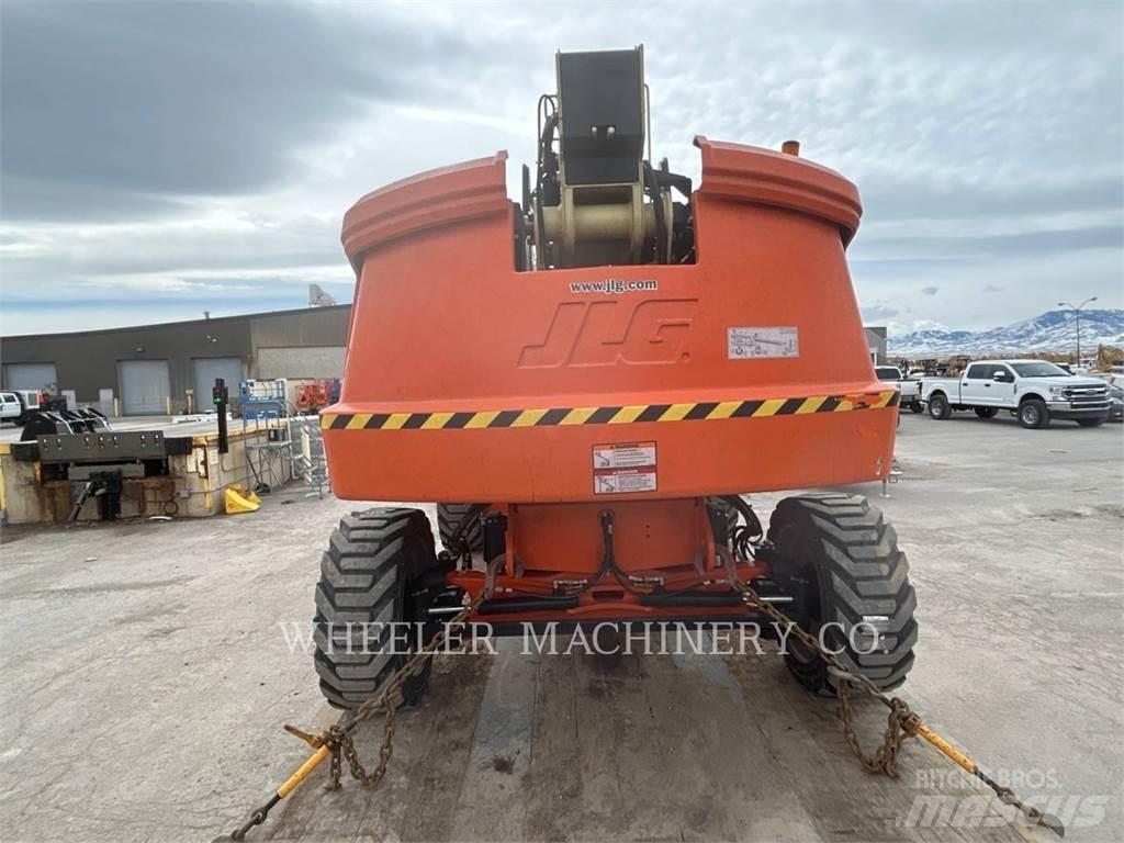 JLG 660SJ Körüklü personel platformları