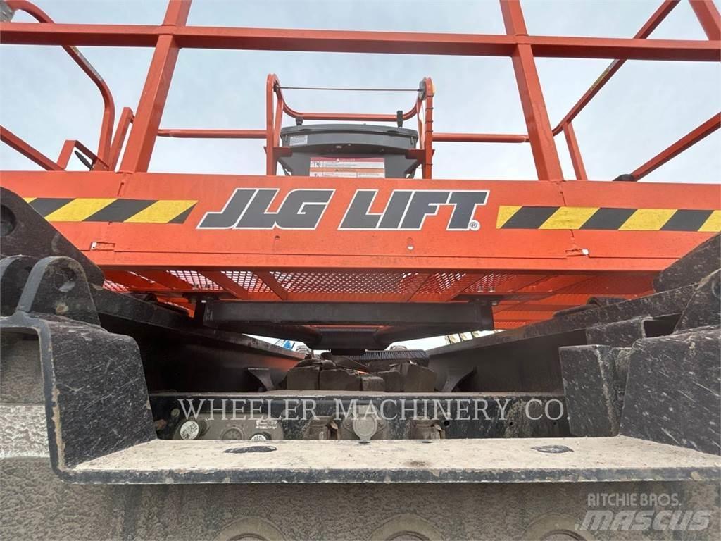 JLG 660SJ Körüklü personel platformları