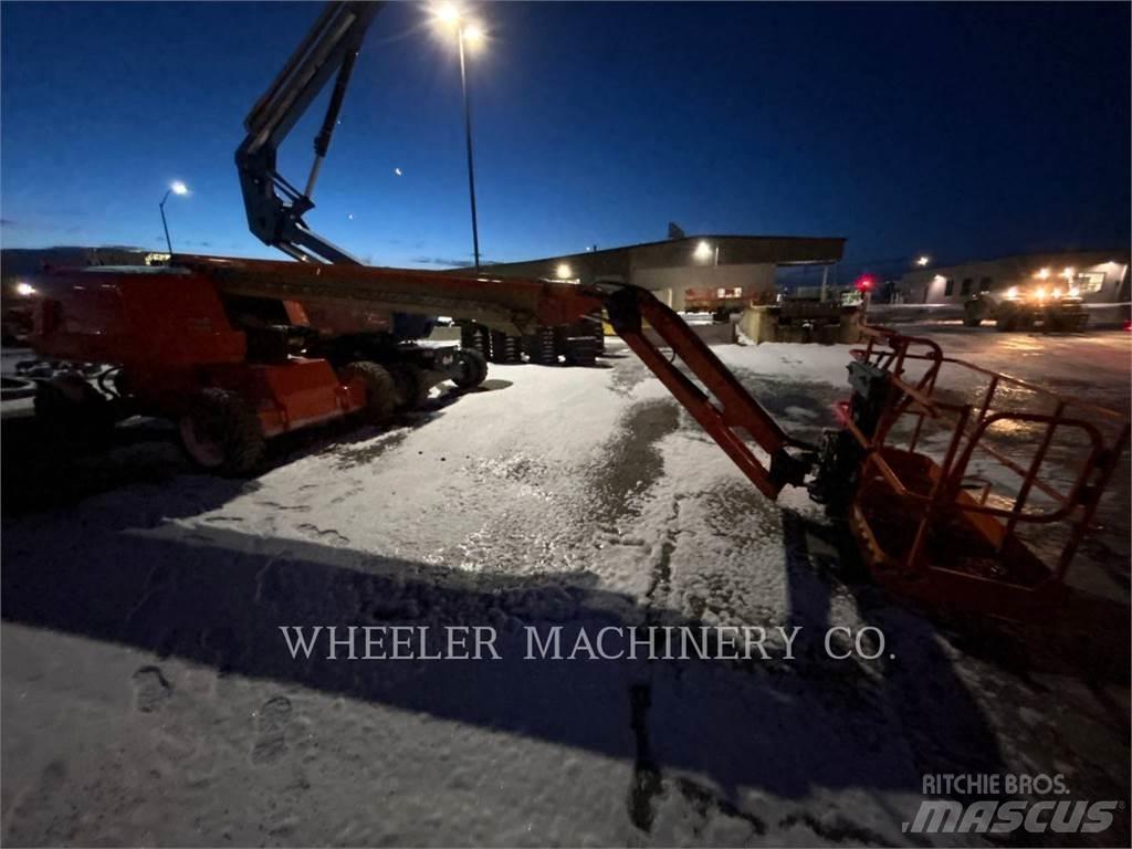 JLG 660SJ Körüklü personel platformları