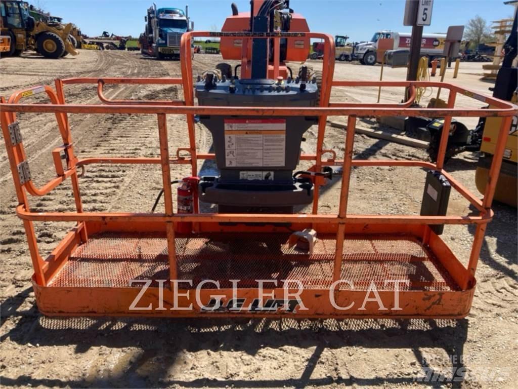 JLG 660SJ Körüklü personel platformları