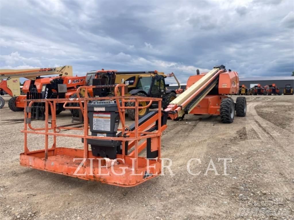 JLG 660SJ Körüklü personel platformları