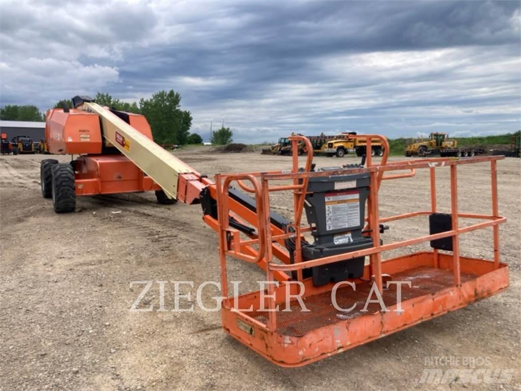JLG 660SJ Körüklü personel platformları