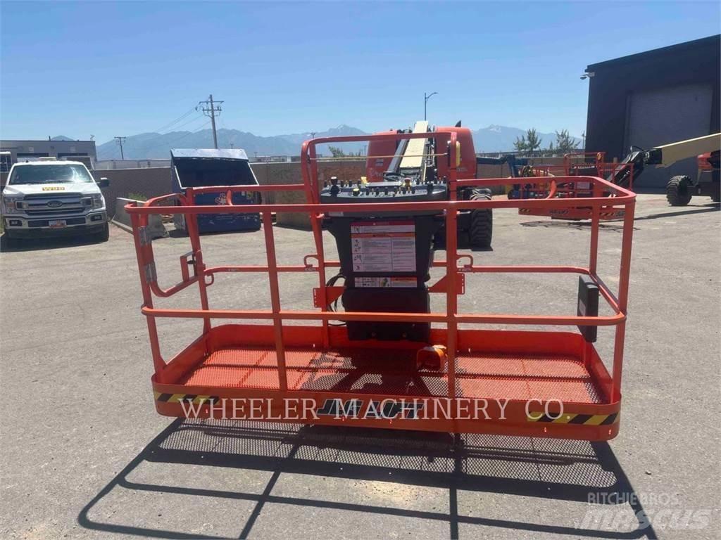 JLG 660SJ SP Körüklü personel platformları
