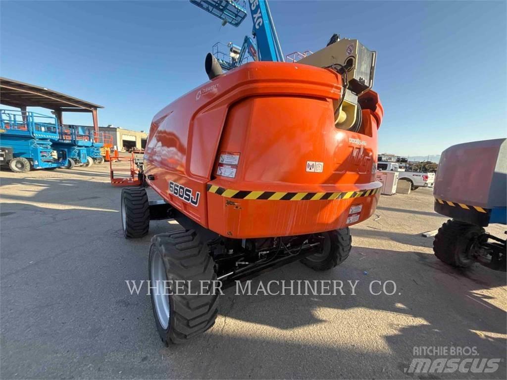 JLG 660SJ SP Körüklü personel platformları