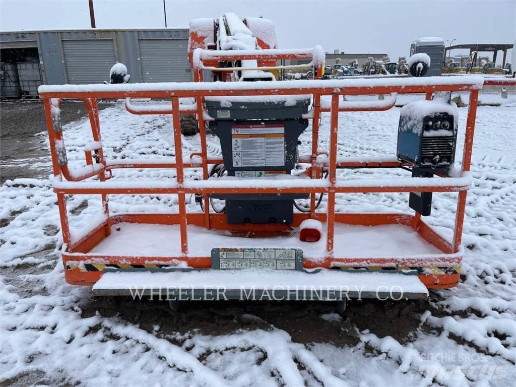JLG 670SJ SL Körüklü personel platformları