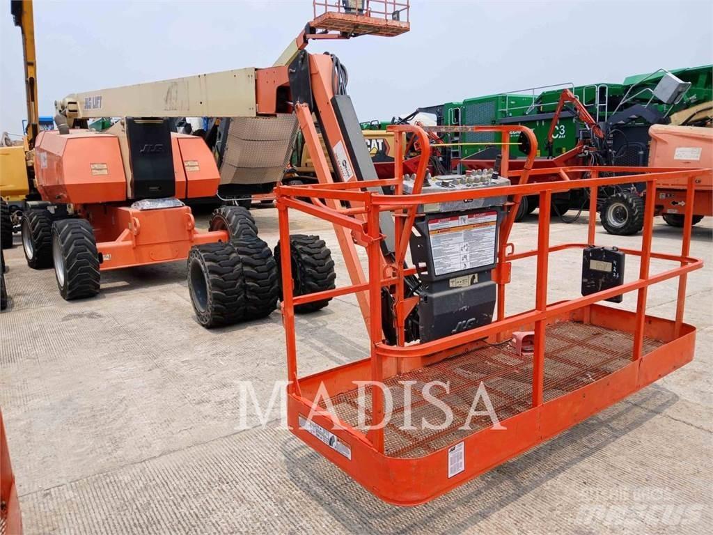 JLG 800 AJ Körüklü personel platformları