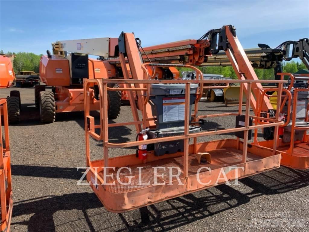JLG 800AJ Körüklü personel platformları