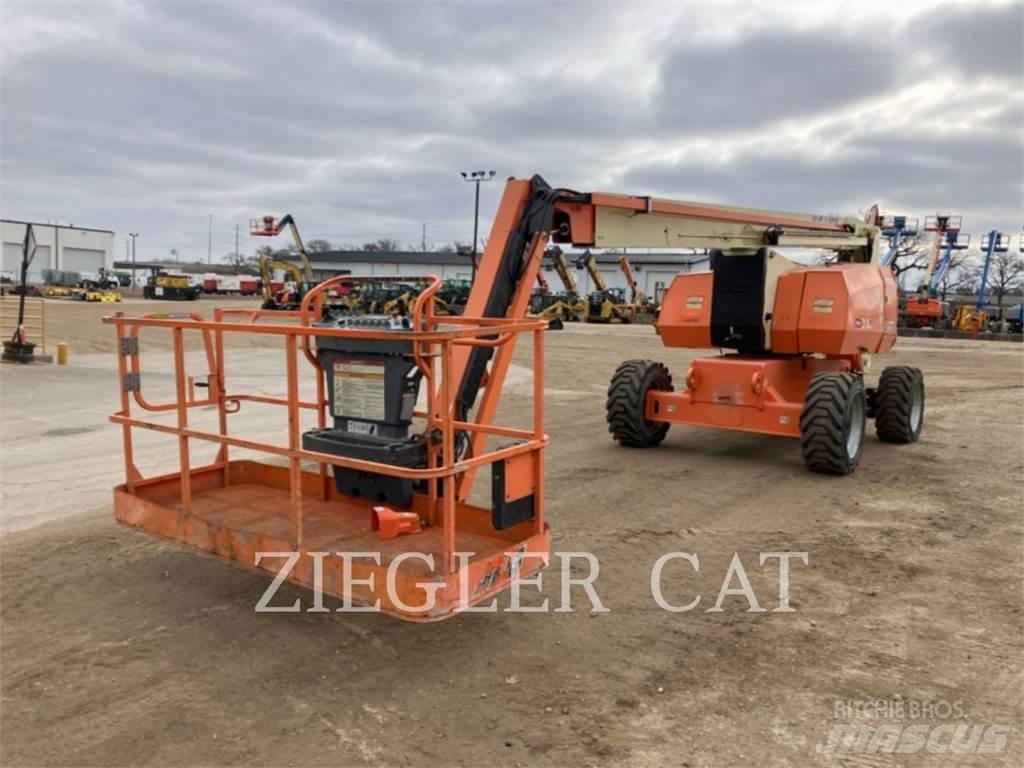 JLG 800AJ Körüklü personel platformları