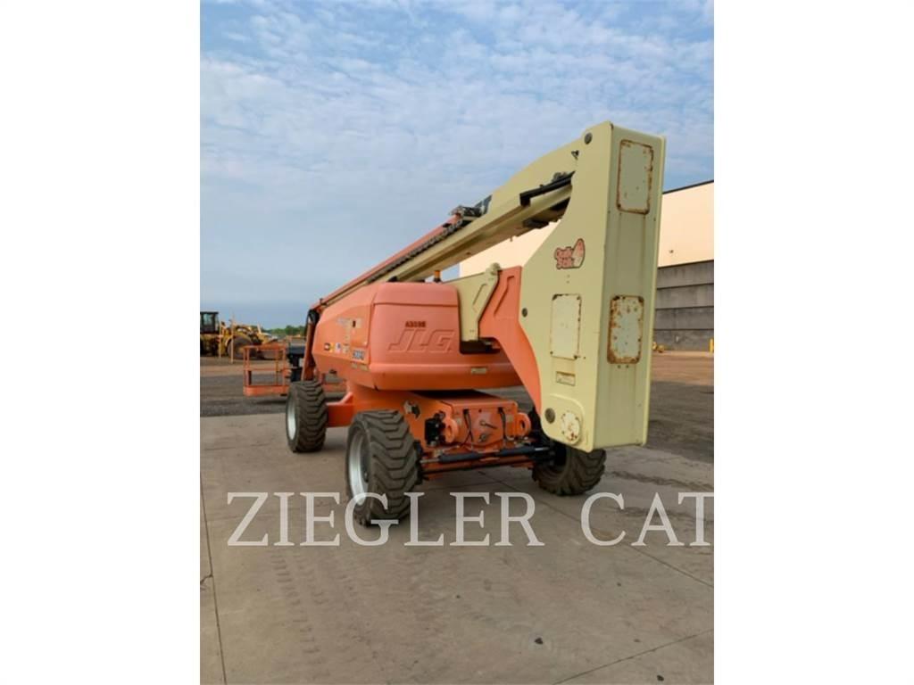 JLG 800AJ Körüklü personel platformları