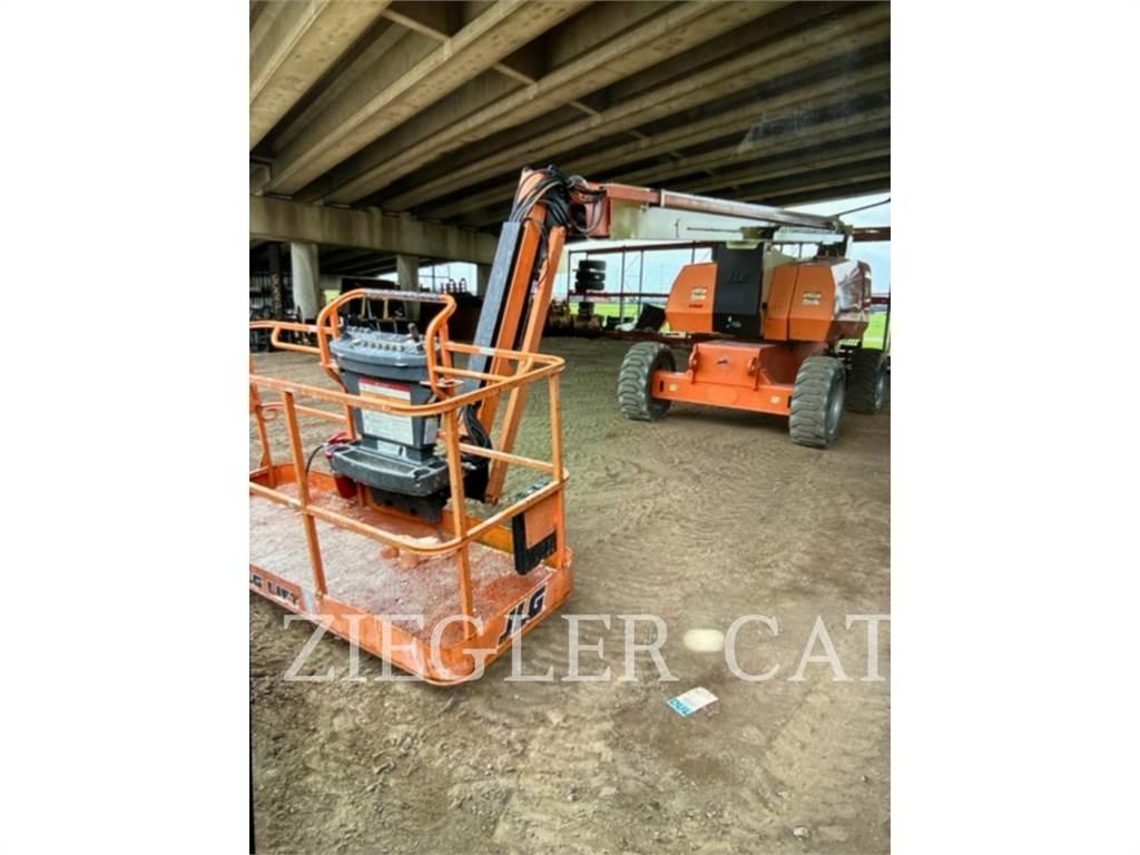 JLG 800AJ Körüklü personel platformları