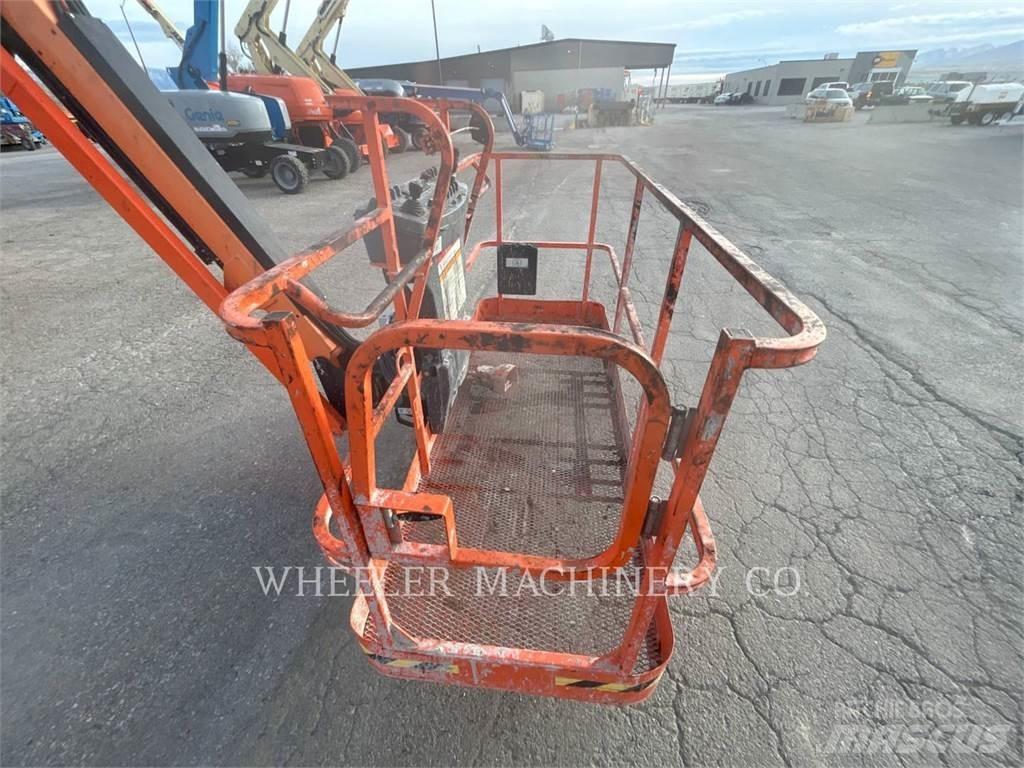 JLG 800AJ SP Körüklü personel platformları