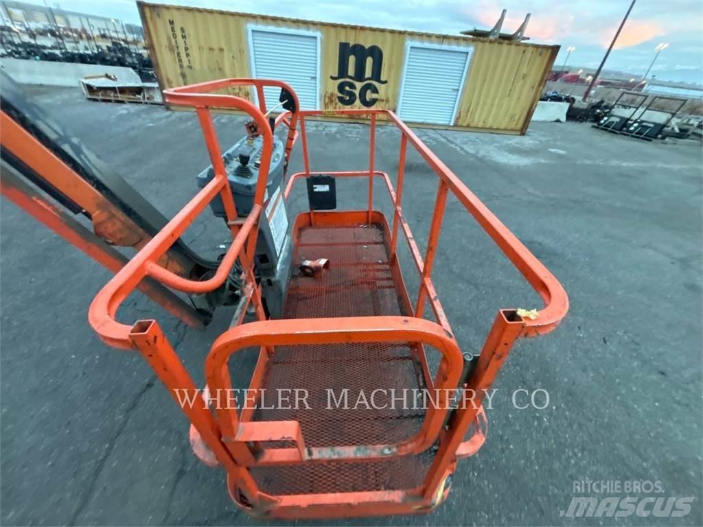 JLG 860SJ Körüklü personel platformları