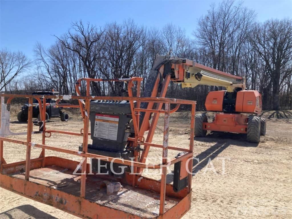 JLG 860SJ Körüklü personel platformları