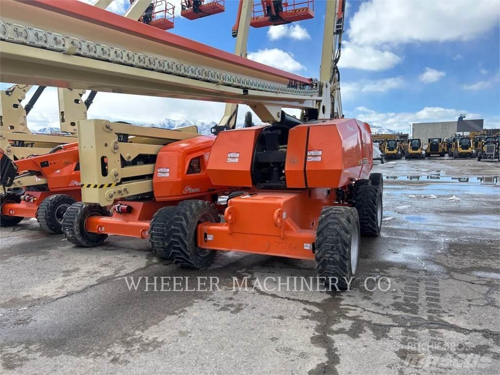 JLG 860SJ SP Körüklü personel platformları