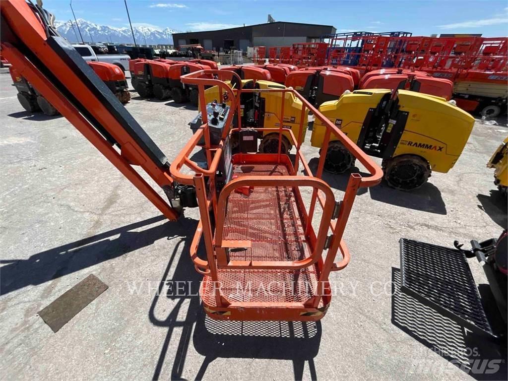 JLG 860SJ SP Körüklü personel platformları