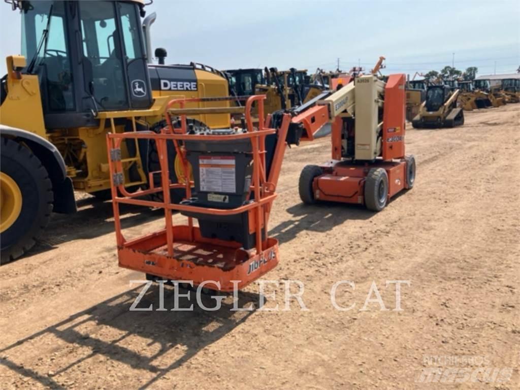 JLG E300AJP Körüklü personel platformları
