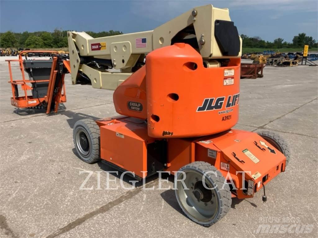 JLG E400AJPN Körüklü personel platformları