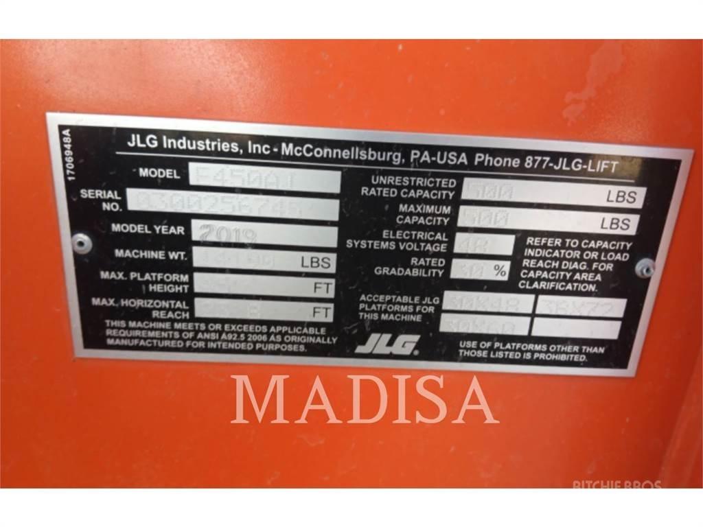 JLG E450AJ Körüklü personel platformları