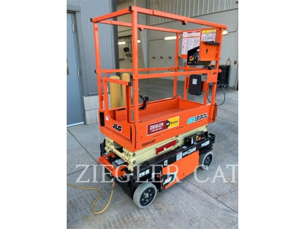 JLG ES1330L Makasli platformlar
