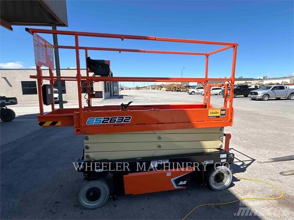 JLG ES2632 Makasli platformlar