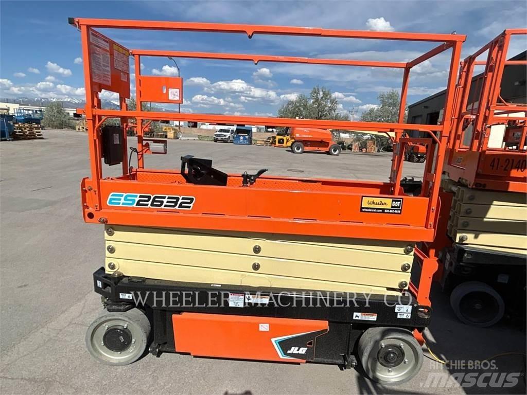 JLG ES2632 Makasli platformlar