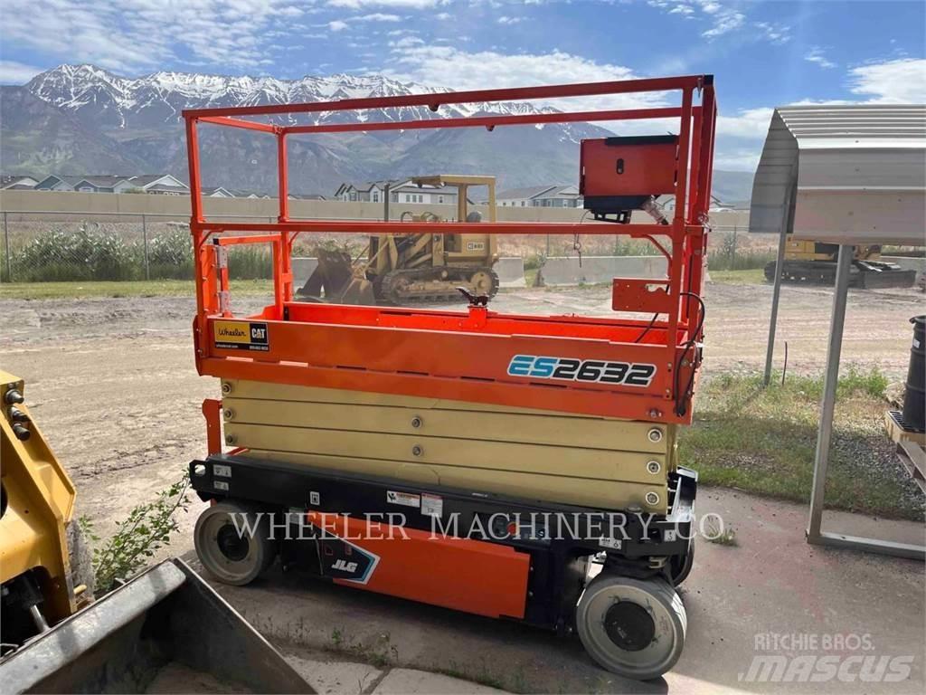 JLG ES2632 Makasli platformlar