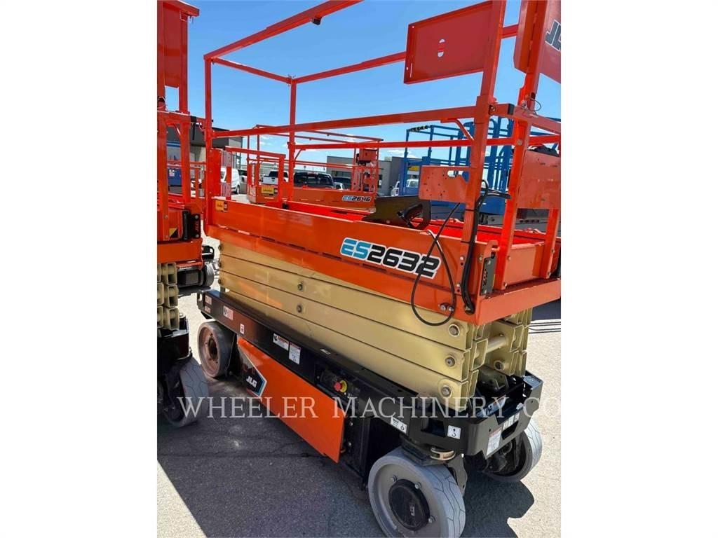 JLG ES2632 Makasli platformlar