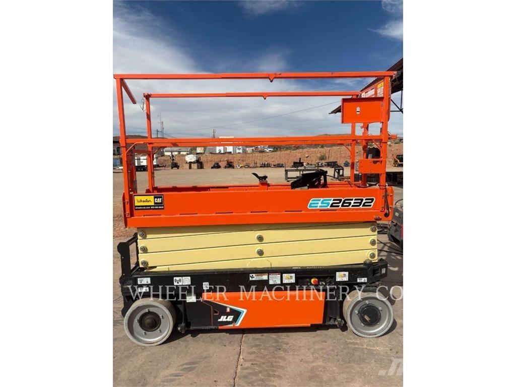 JLG ES2632 Makasli platformlar