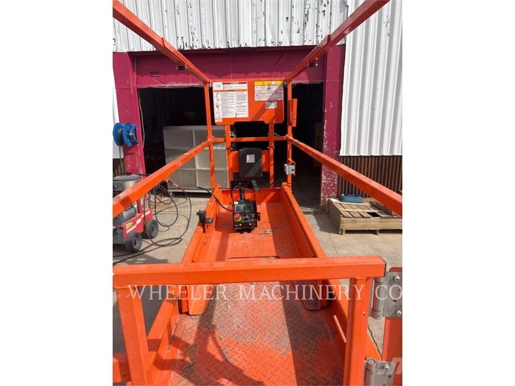 JLG ES2632 Makasli platformlar