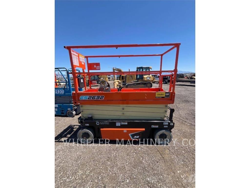 JLG ES2632 Makasli platformlar