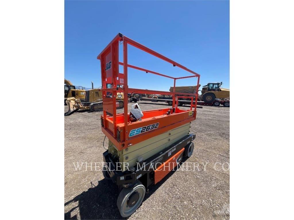 JLG ES2632 Makasli platformlar