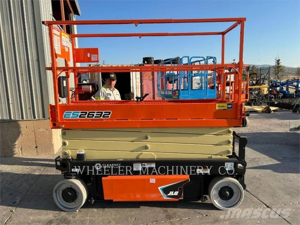 JLG ES2632 Makasli platformlar