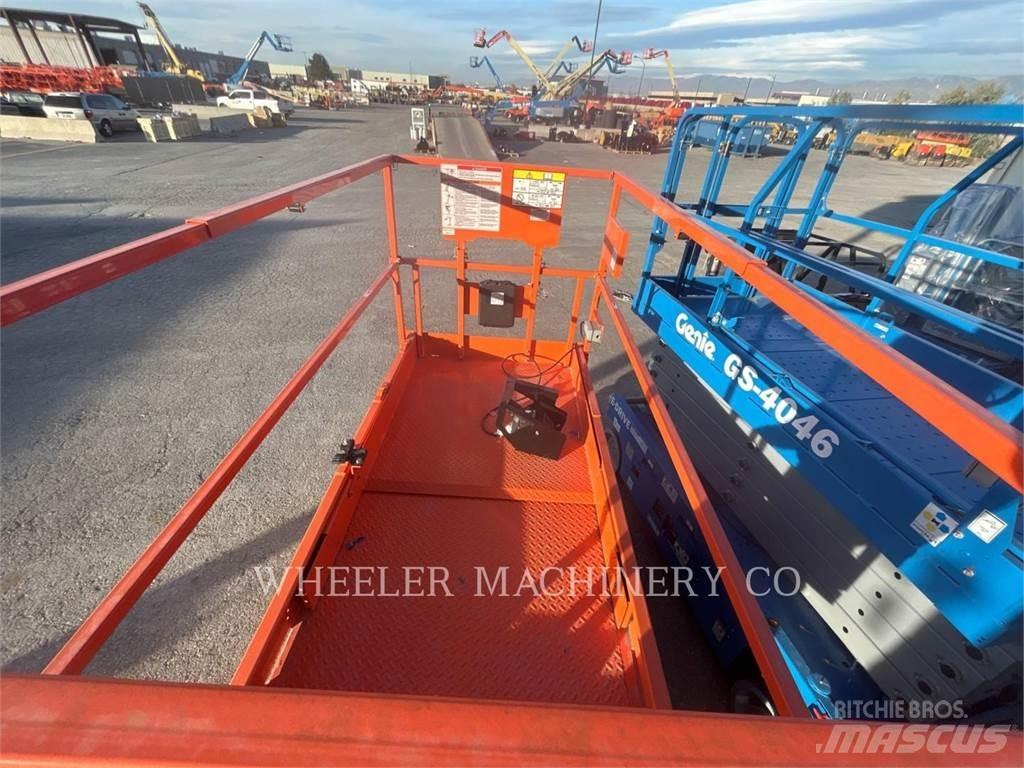 JLG ES2646 Makasli platformlar