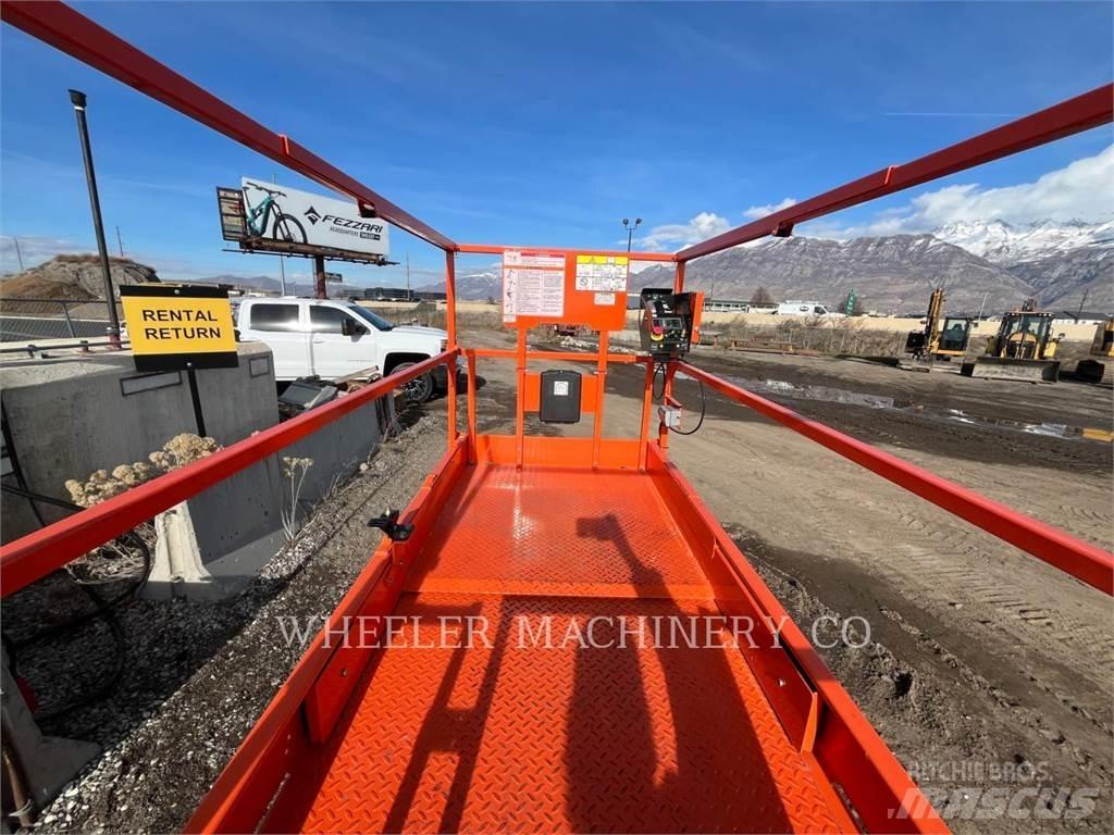 JLG ES2646 Makasli platformlar