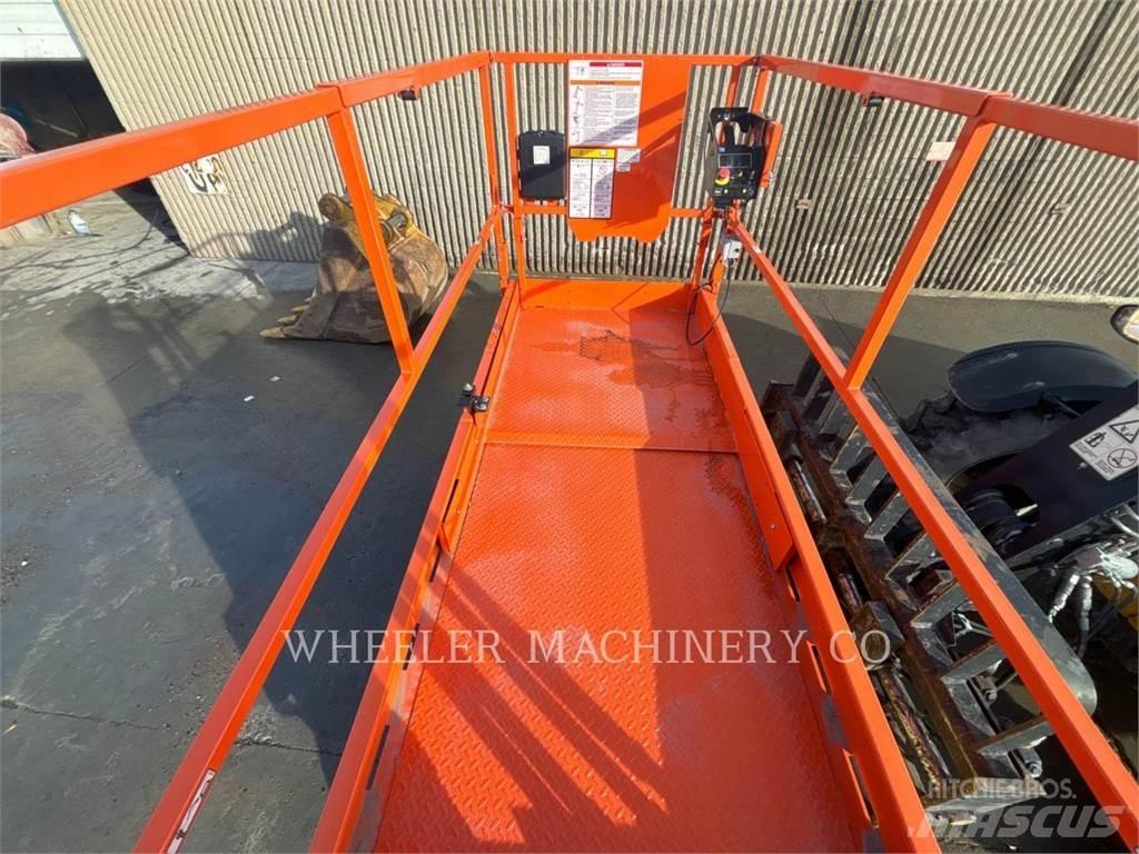 JLG R4045 Makasli platformlar
