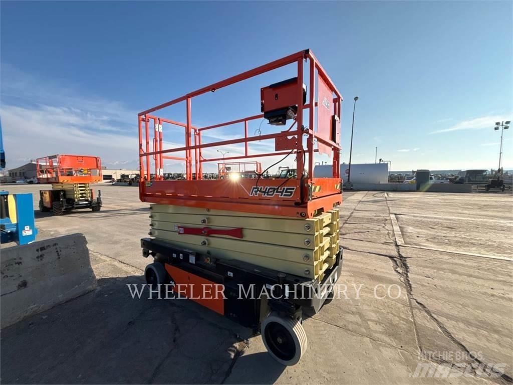 JLG R4045 Makasli platformlar