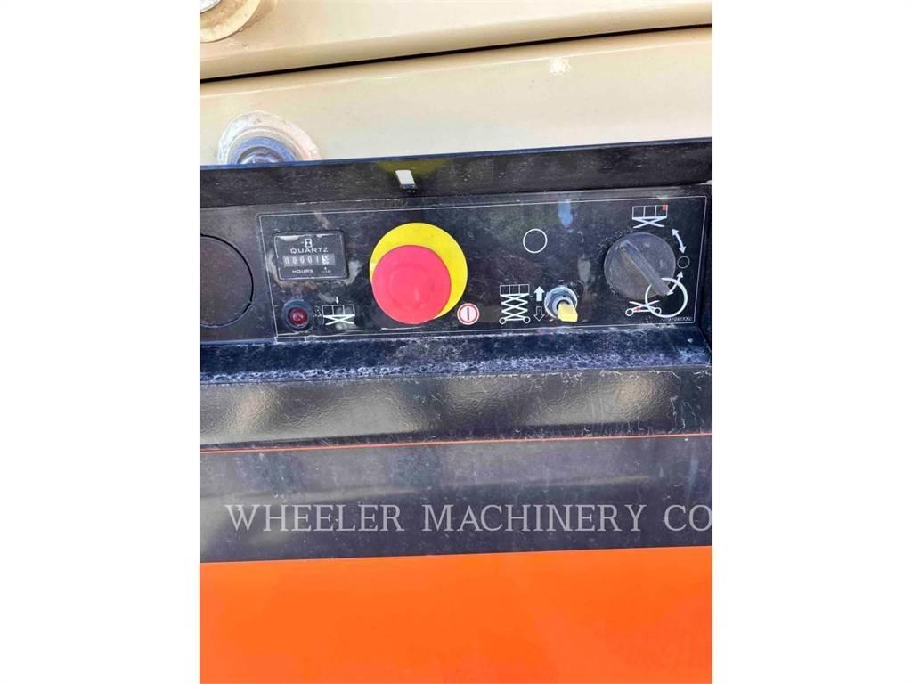 JLG R4045 Makasli platformlar