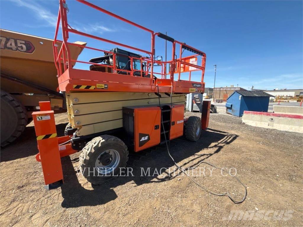 JLG RT4394 Makasli platformlar