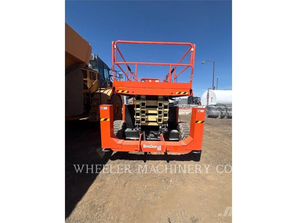 JLG RT4394 Makasli platformlar