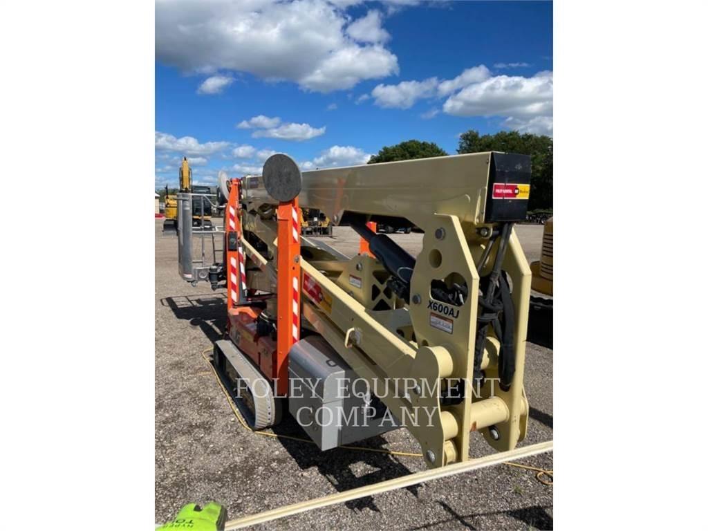 JLG X600AJ Körüklü personel platformları